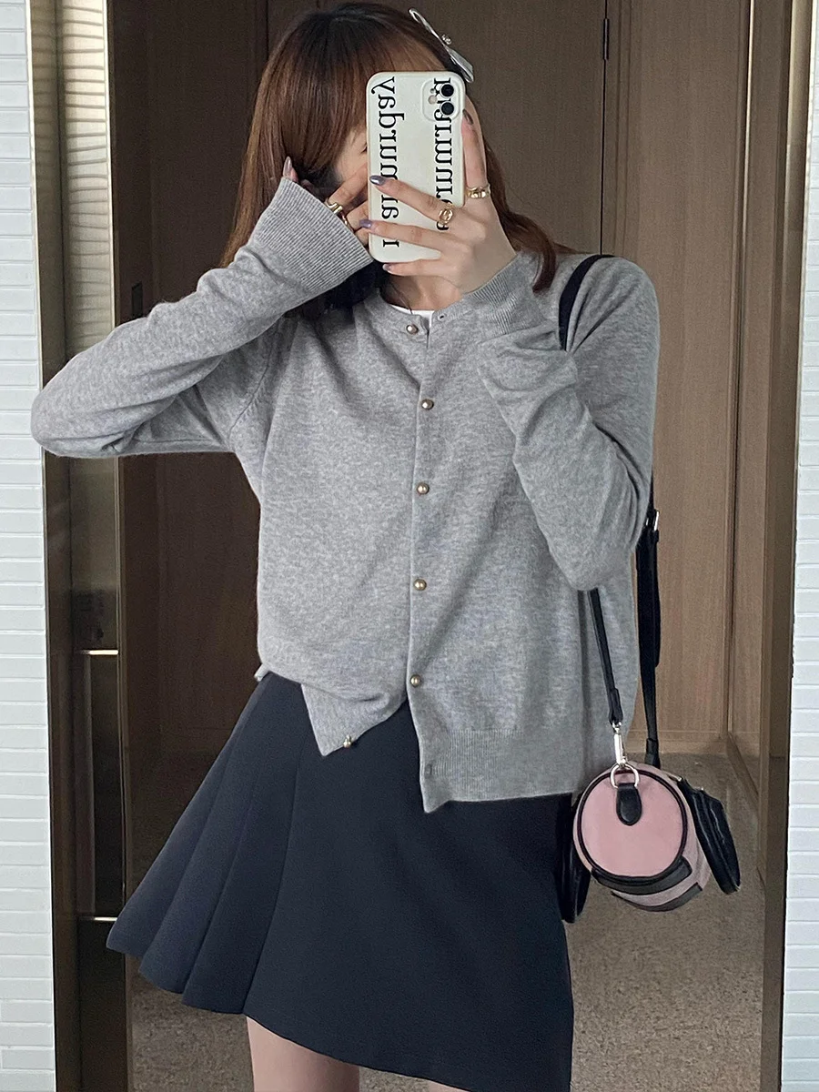 Ueong Autumn And Winter New Gray Knitted Cardigan With High-End Sweater Coat Thin Long-Sleeved Women's Blouse