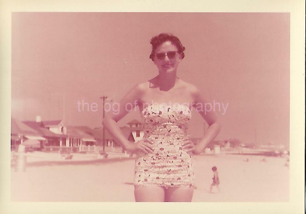 FOUND Photo Poster paintingGRAPH Color SWIMSUIT GIRL Original Snapshot 1950's WOMAN 19 19 F