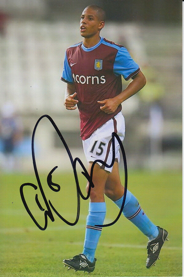 ASTON VILLA HAND SIGNED CURTIS DAVIES 6X4 Photo Poster painting.