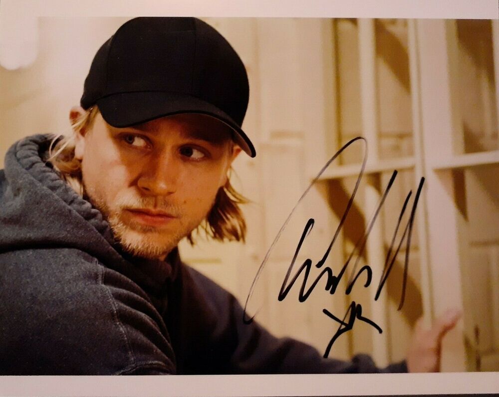 Charlie Hunnam signed 8x10