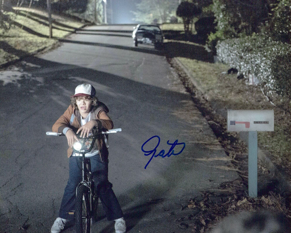 Gaten Matarazzo (Stranger Things) signed authentic 8x10 Photo Poster painting COA