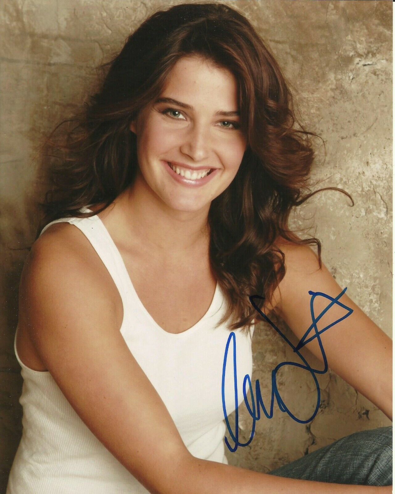 COBIE SMULDERS SIGNED SEXY Photo Poster painting UACC RD 242 FILM AUTOGRAPHS (7)