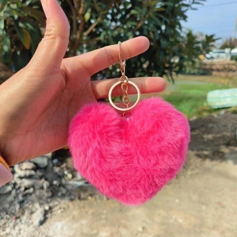 Sweet Minimalist Heart Shape Alloy Valentine’s Day Women’s Bag Pendant Keychain
