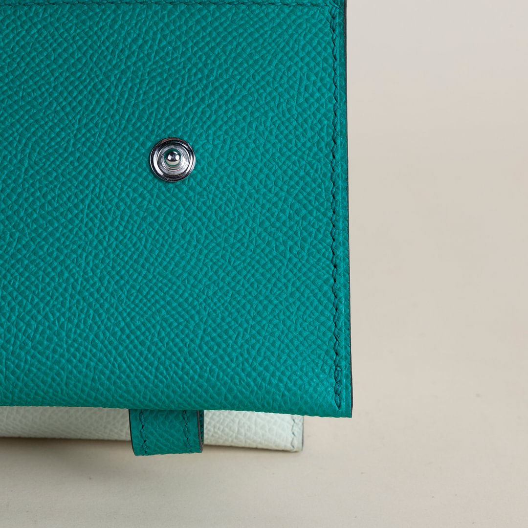 Kelly Doll Epsom  0V Gris ciment/ Z6 Malachite PHW