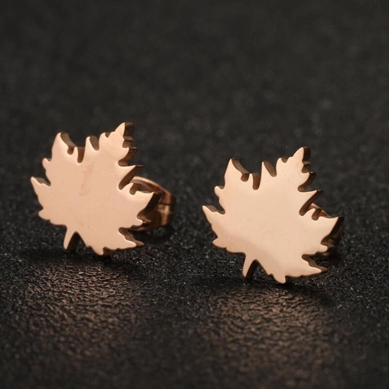 1 Pair Minimalist Commute Maple Leaf Plating 304 Stainless Steel 18K Gold Plated Ear Studs