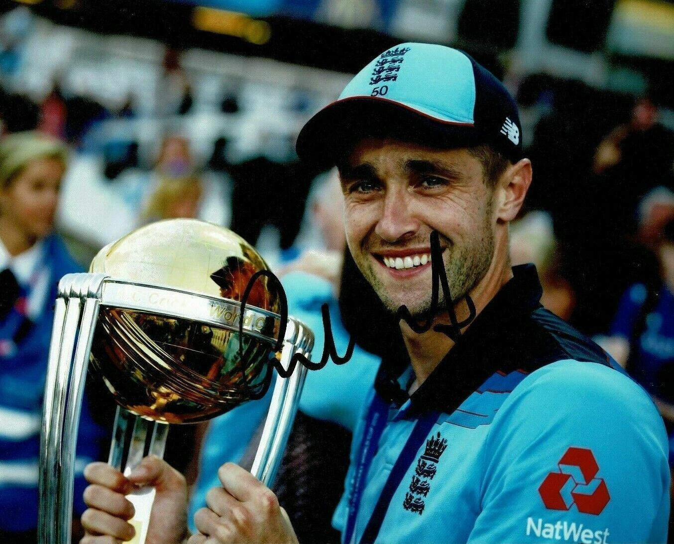 Chris Woakes Signed 10X8 Photo Poster painting 2019 England CRICKET World Cup AFTAL COA (B)