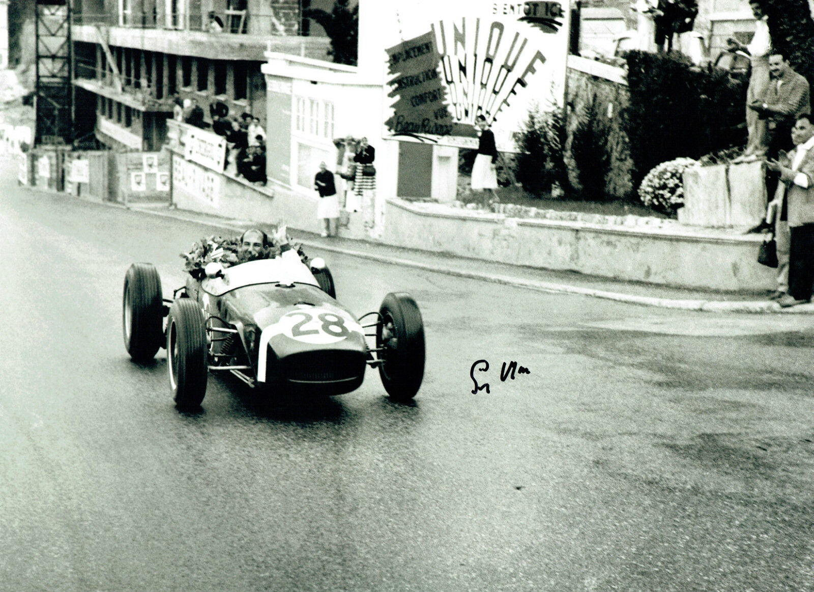 Stirling MOSS Signed Autograph 16x12 Motor Racing Legend Vintage Car Photo Poster painting AFTAL