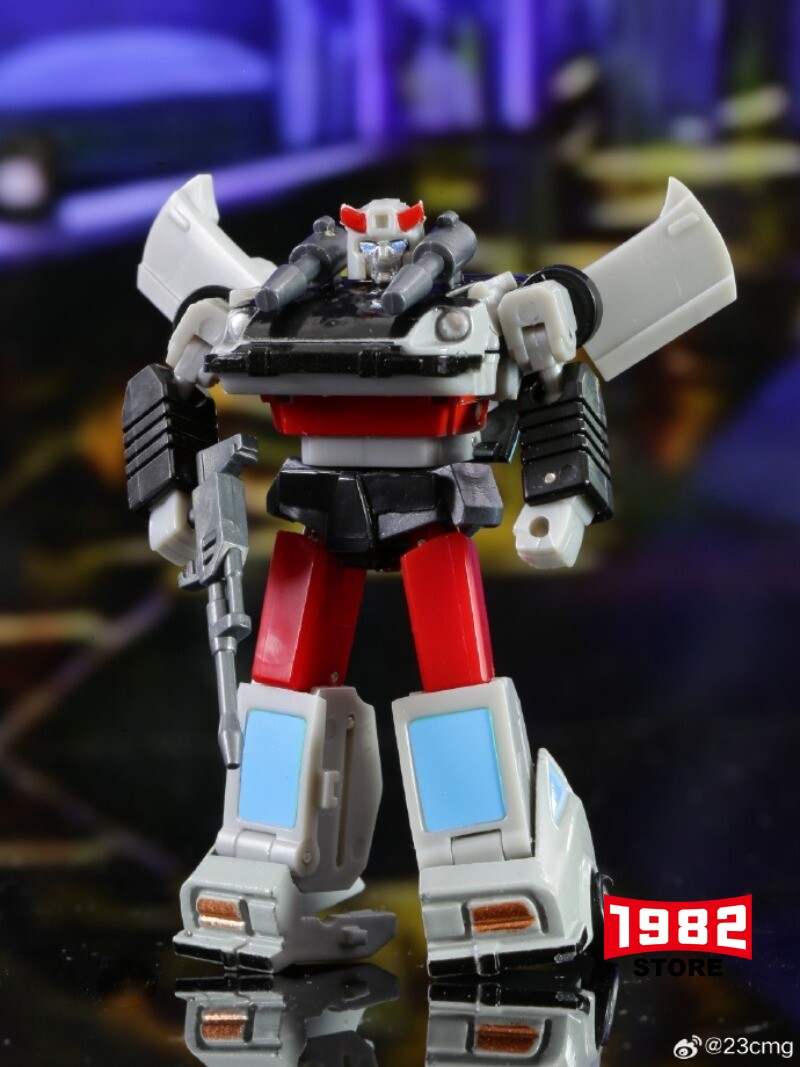 Galaxy Toys MINI STATUE-04 At Full Speed mini Transformers model action figure