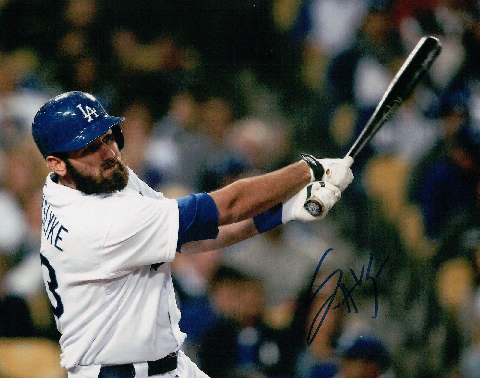 Scott Van Slyke Signed Autographed 8X10 Photo Poster painting LA Dodgers Home Swing Beard COA