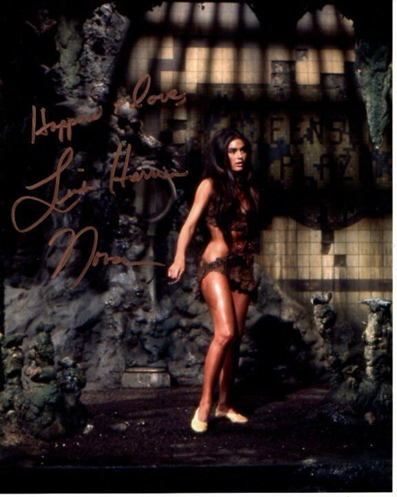 Linda harrison signed autographed planet of the apes nova Photo Poster painting great content