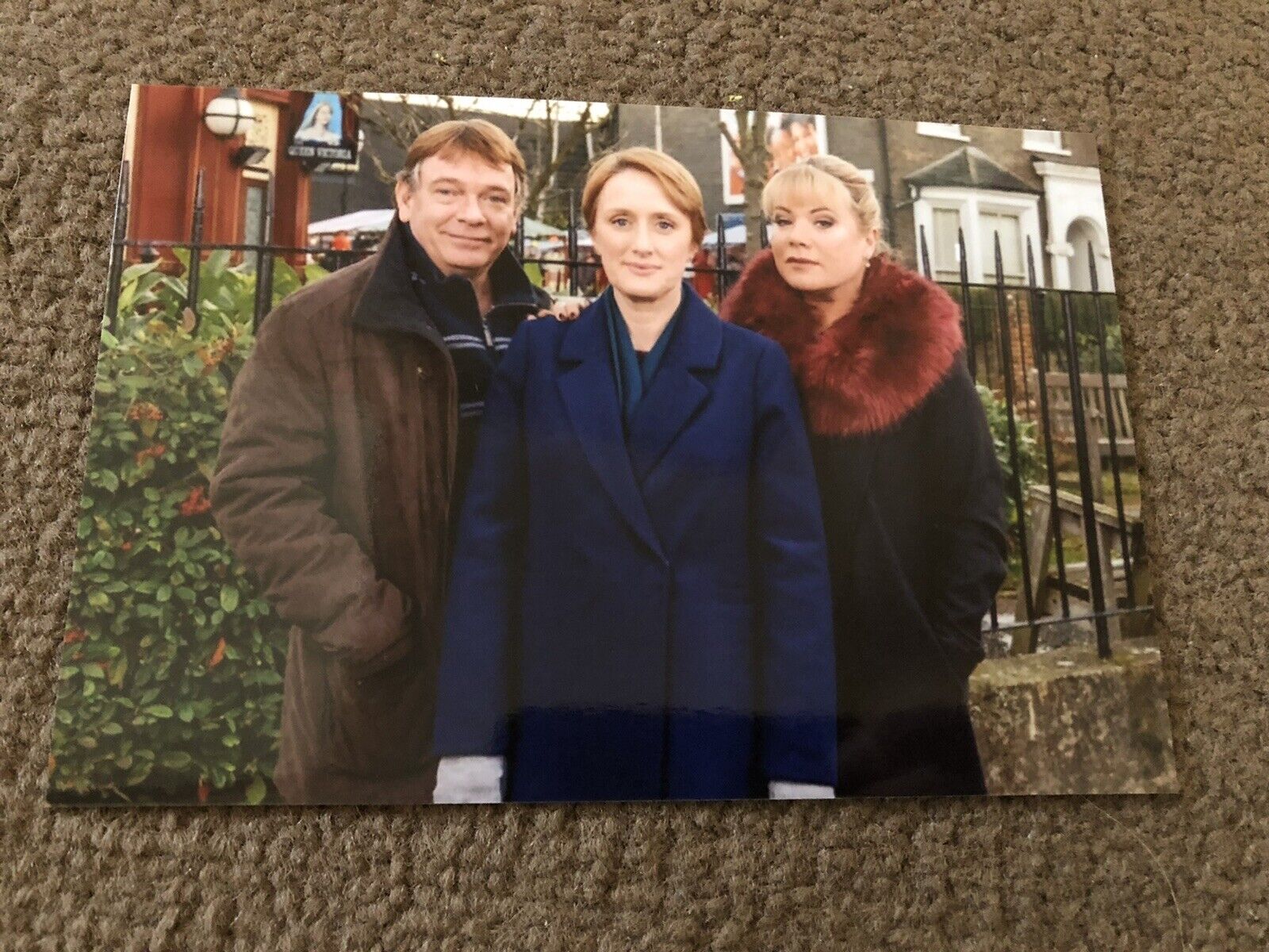 JENNA RUSSELL/ LETITIA DEAN & ADAM WOODYATT (EASTENDERS) UNSIGNED Photo Poster painting- 6x4”