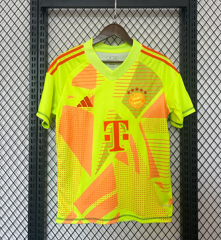 24-25 Bayern goalkeeper football jersey