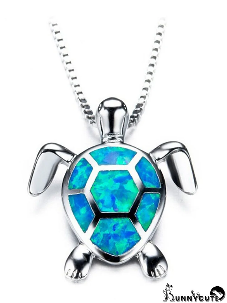 Women's Resort Style Fashion Turtle Pendant