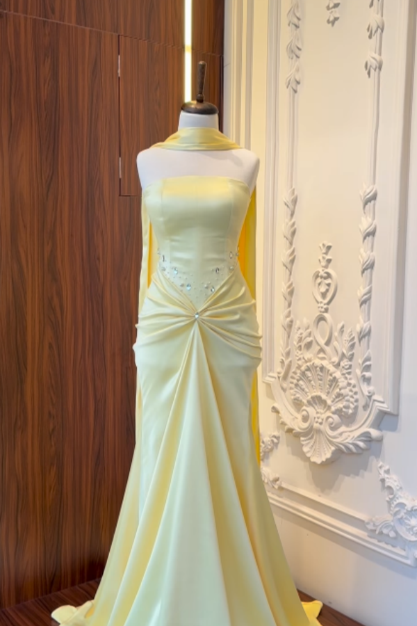 Lussooy Satin Strapless Beaded Sleeveless Elegant Prom Dress with Scarf