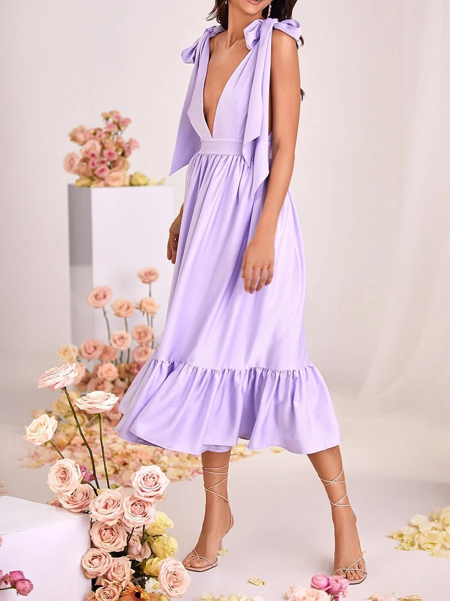 Deep V sleeveless A-line dress