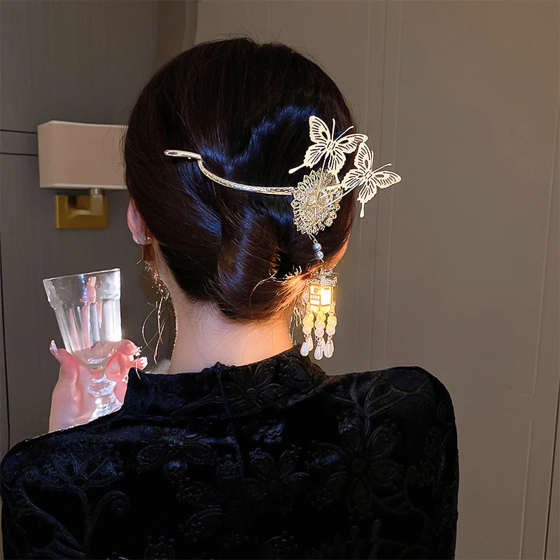 Golden Butterfly Hairpin Hair Clips For Women Alloy Floral Hair Sticks New Fashion Girls Headpiece Exquisite Wedding Headpiece