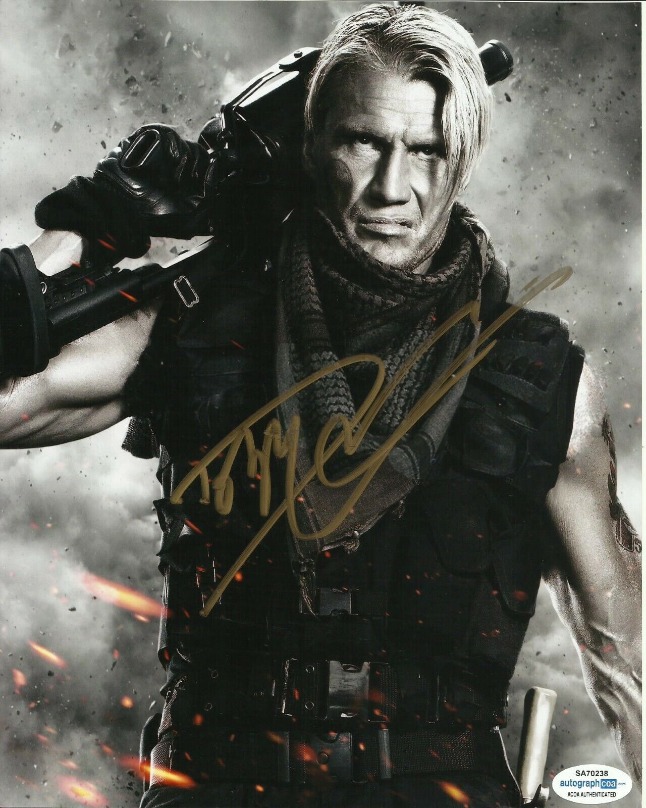 DOLPH LUNDGREN SIGNED EXPENDABLES Photo Poster painting UACC REG 242 ALSO ACOA CERTIFIED