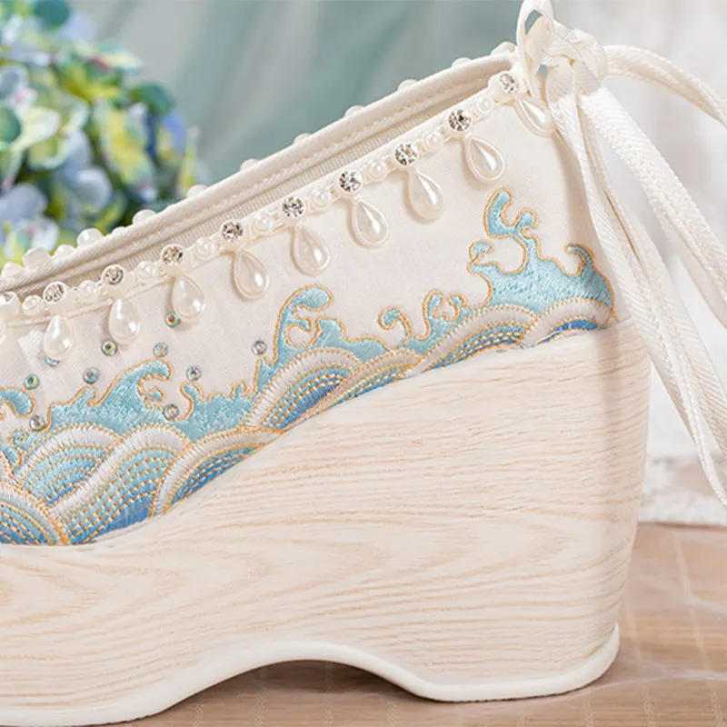 Vintage Embroidery Wave Print Pearl Platform High Heels Shoes