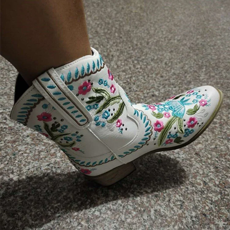 Flower Embriodery Cow Boy Boots for Women Ankle Shoes Thick Heel Short Boots 2021 Spring New Female West Boots