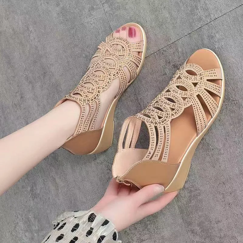 Breakj Breakj New Soft Leather Roman Sandals Women Summer Soft Bottom Water Drill Mother Shoes Fashion Wearing Ladies Sandals Slopes And Women