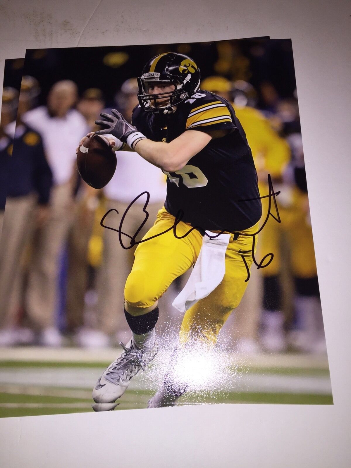 CJ Beathard Iowa Hawkeyes signed autographed 8x10 football Photo Poster painting Rose Bowl$ C.J.