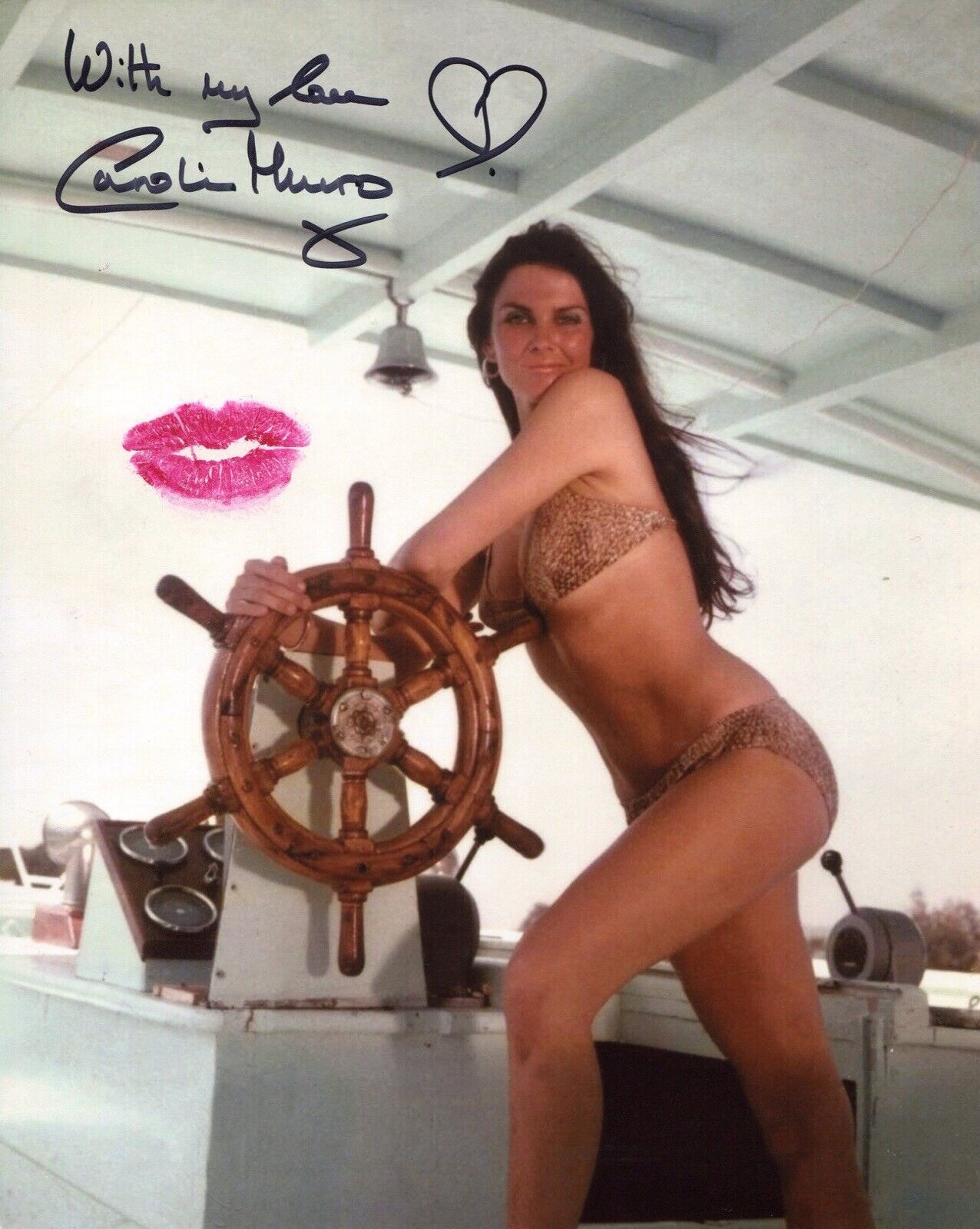 007 Bond girl Caroline Munro signed and lipstick kissed Photo Poster painting - REF 27sa