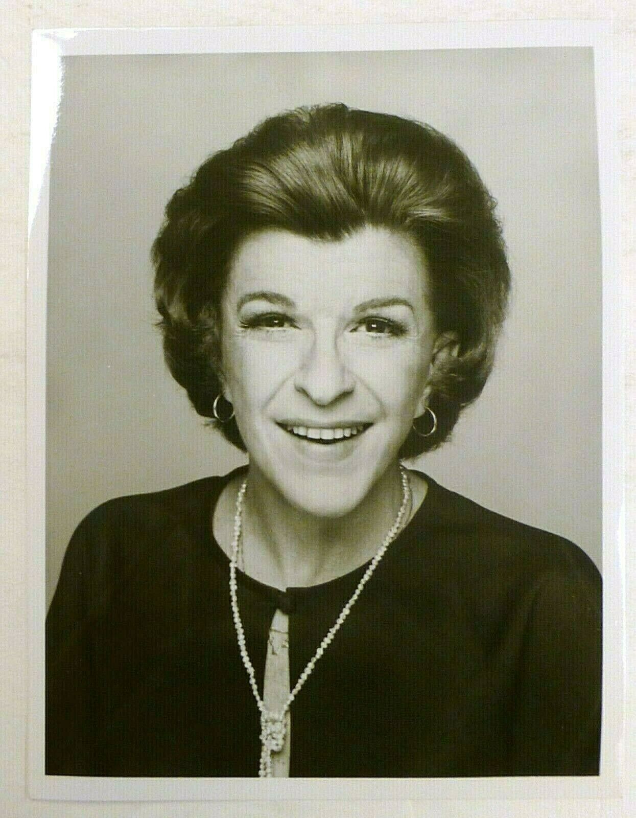 NANCY WALKER 7x9 Publicity Photo Poster painting Blansky's Beauties (1977) AK529