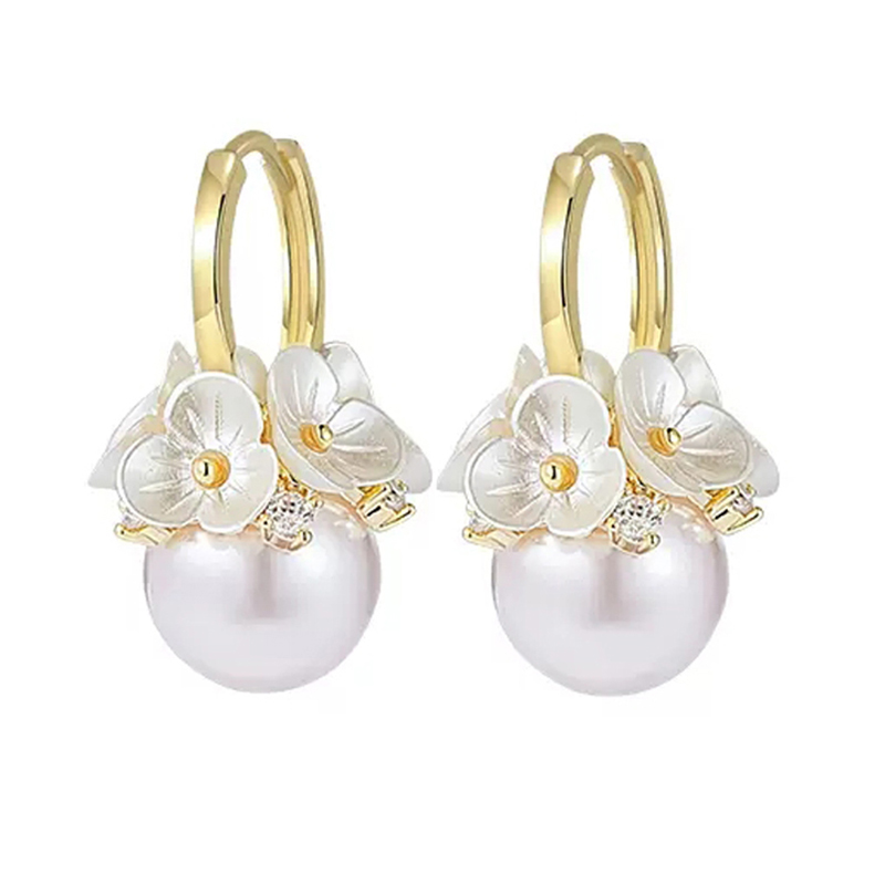 MIKAMU Hoop Earrings 14K Gold Plated Cubic Zirconia Sparkle Pearl Dangle Earrings for Women Drop Earrings flower Pearl Earrings for Women 