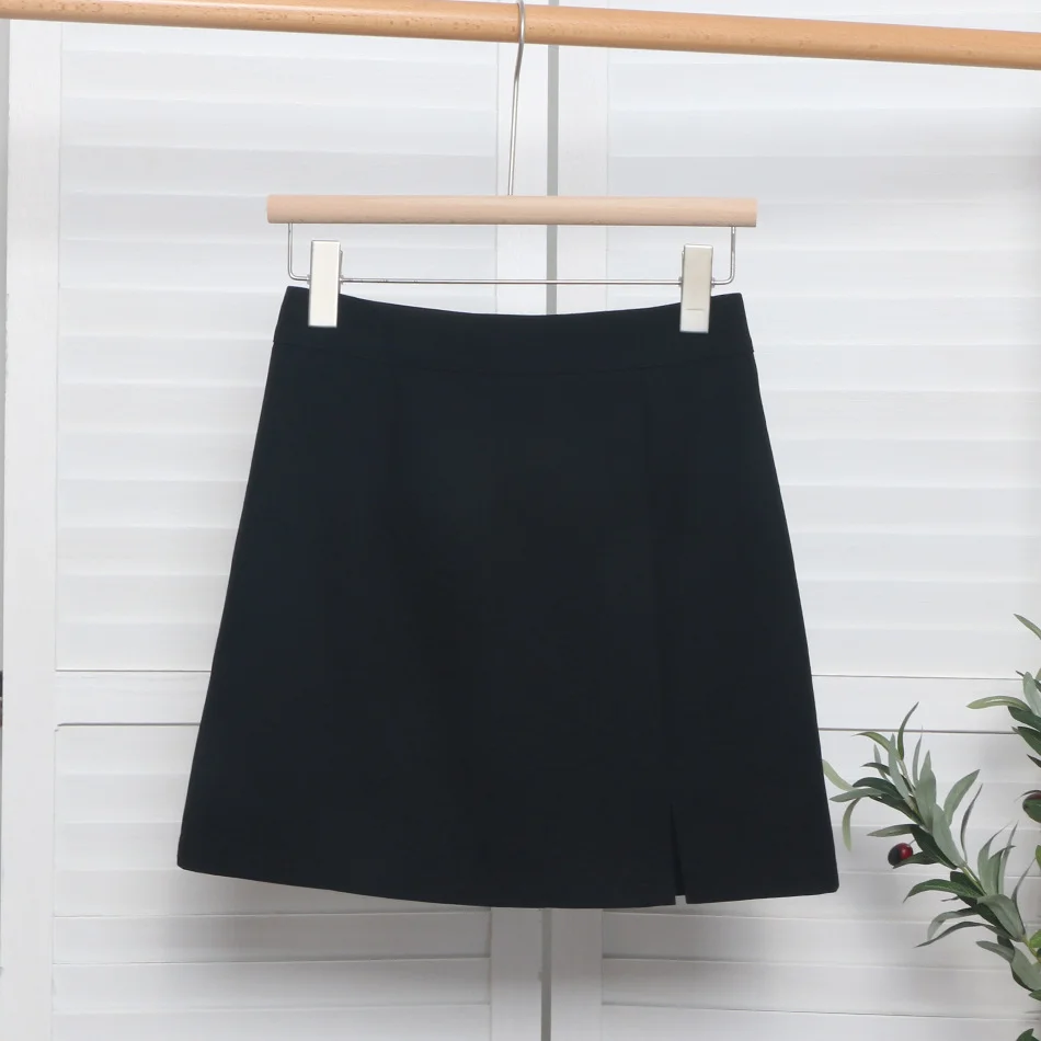 Uveng High-Waisted Open Forked-Butg Anti-Walking A-Word Short Skirt Woman 2023 Suit Fabric Thin A-Dress Skirt 8871