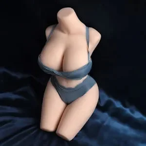 pornhint Pornhint Sexy babe e uses a fuck machine and vibrator Doll