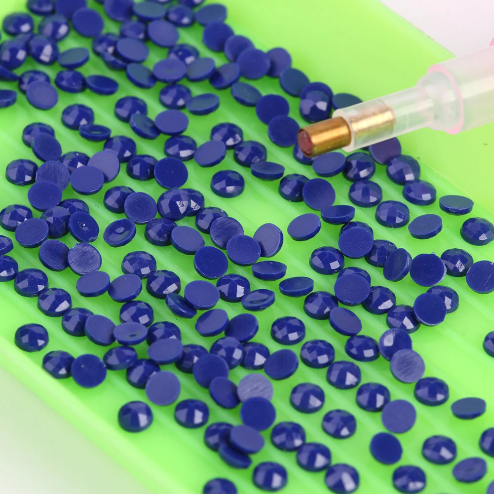 Round Drill Diamond Rhinestone(DMC 820)