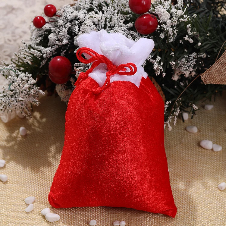 Christmas gift bag with Christmas tree pendant