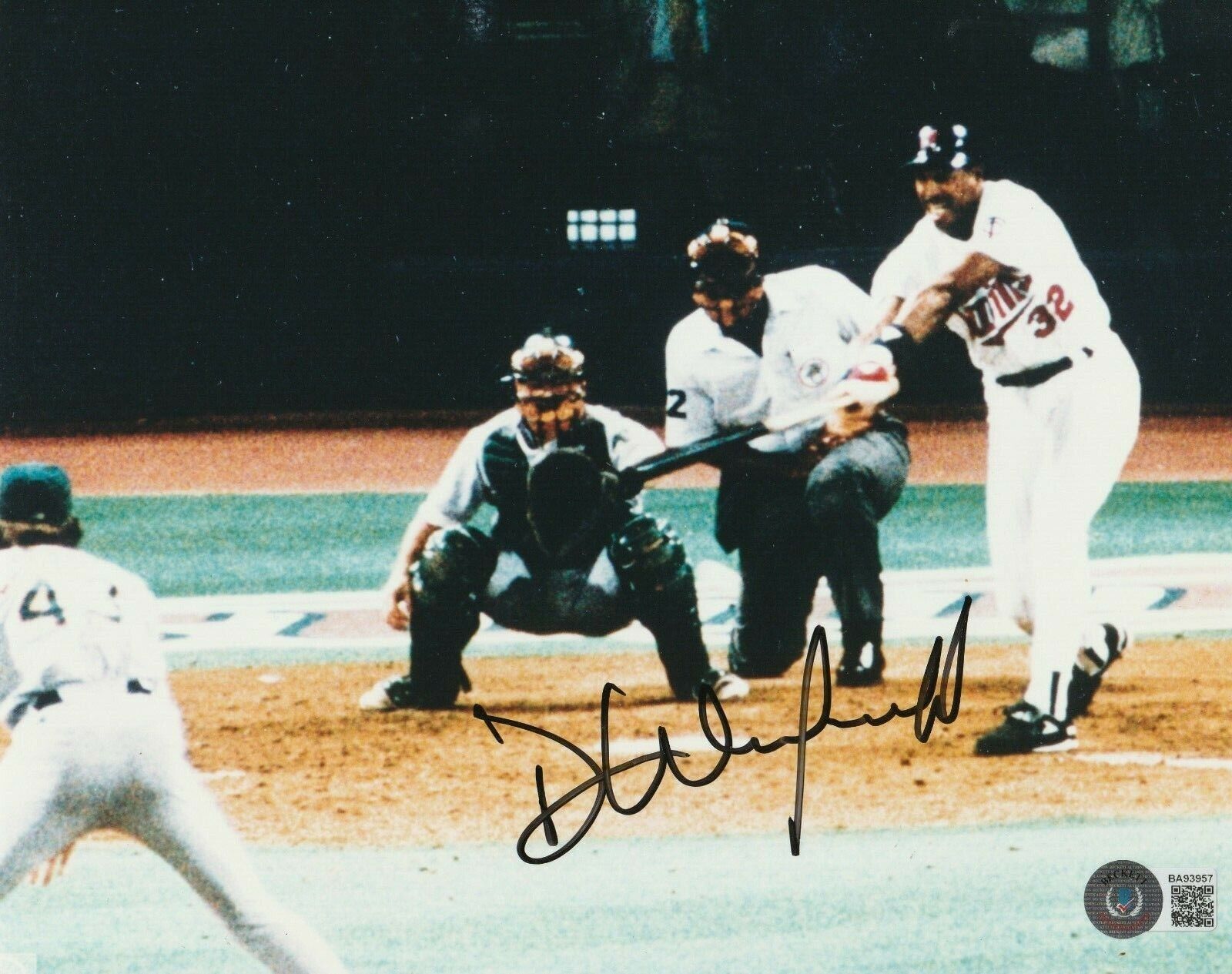 DAVE WINFIELD Signed Minnesota TWINS 8x10 Photo Poster painting with Beckett COA (BAS)