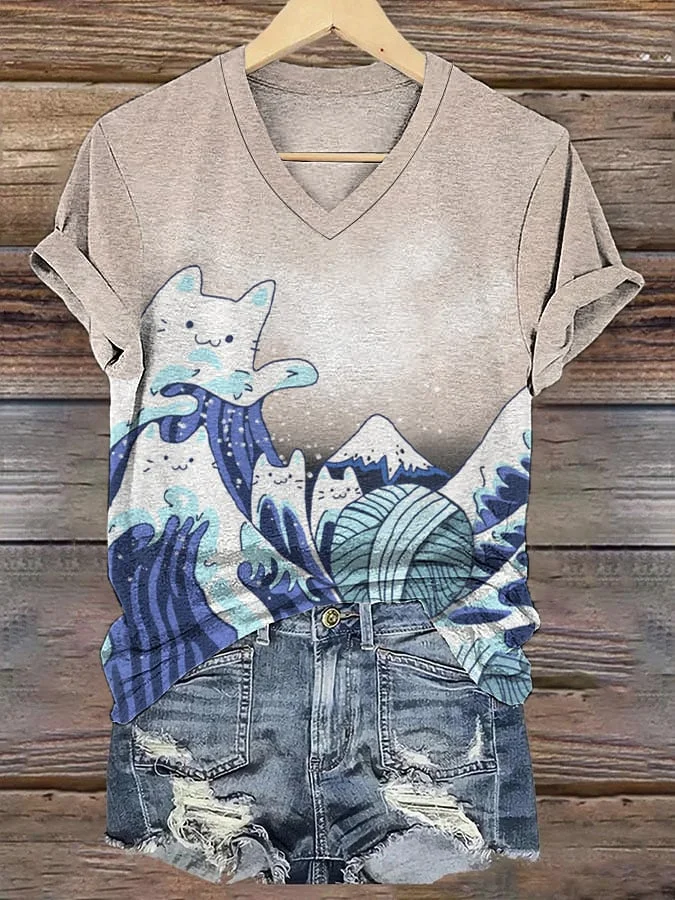 Women's Blue Waves&Cats Print V-Neck T-Shirt