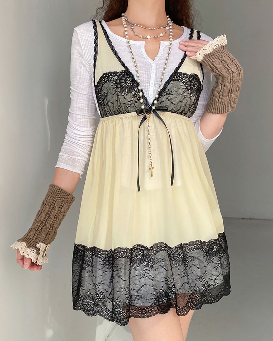 Fashionv-Lace Patchwork Plunge Neck Mini Dresses