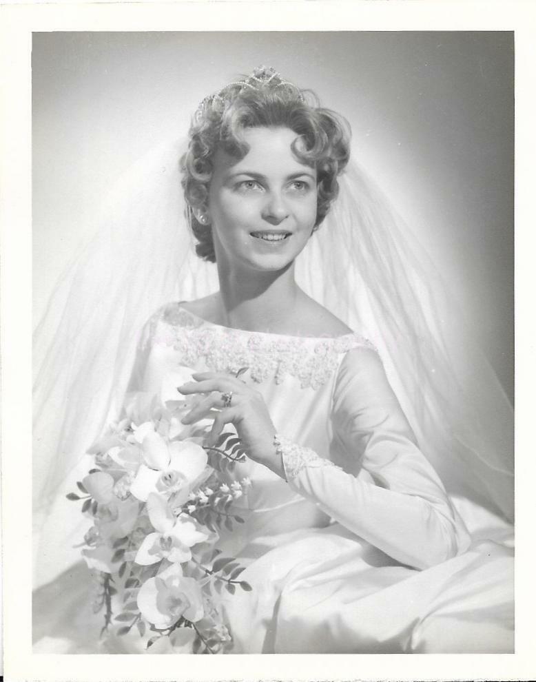 Found Photo Poster paintinggraph bw FOUND WEDDING Photo Poster painting Original BRIDE Portrait VINTAGE 18 15 B