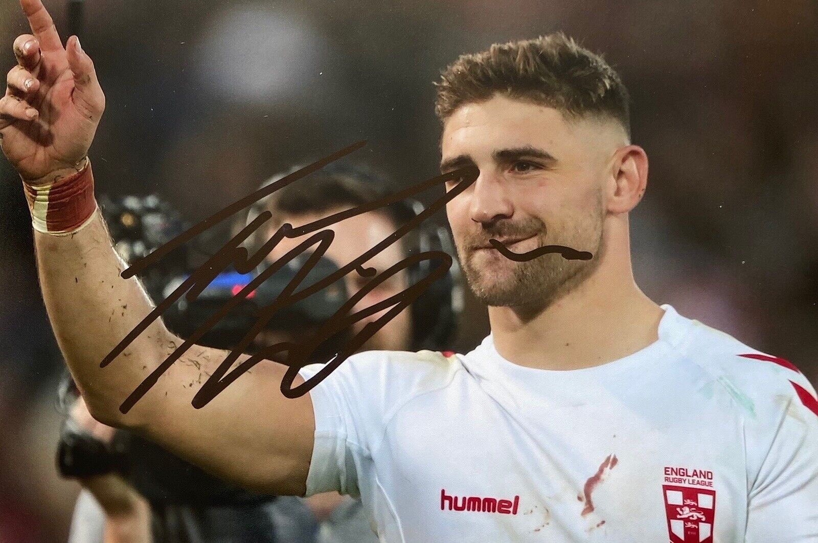 Tommy Makinson Genuine Hand Signed 6X4 Photo Poster painting - England