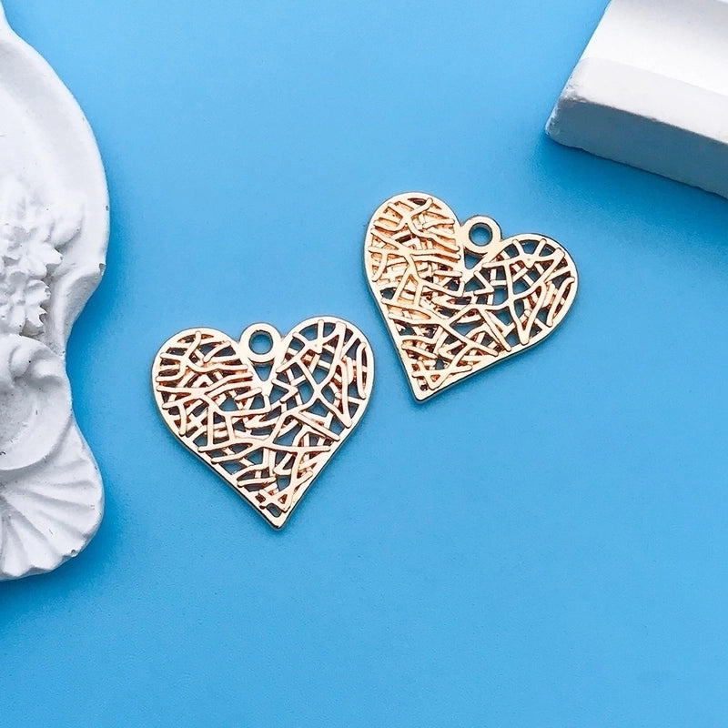1 Piece Alloy Heart Shape Jewelry Accessories Pendant