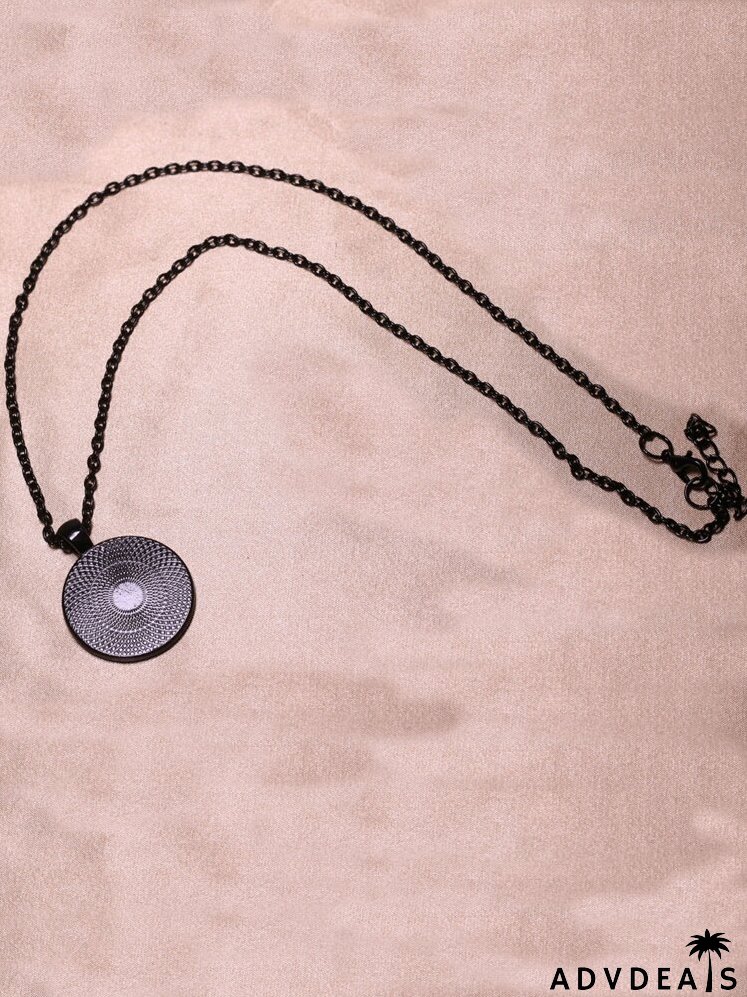 Flower Print Round Charm Necklace