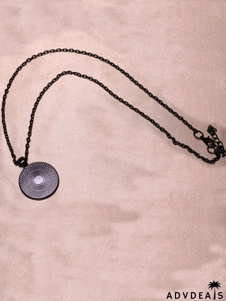 Flower Print Round Charm Necklace