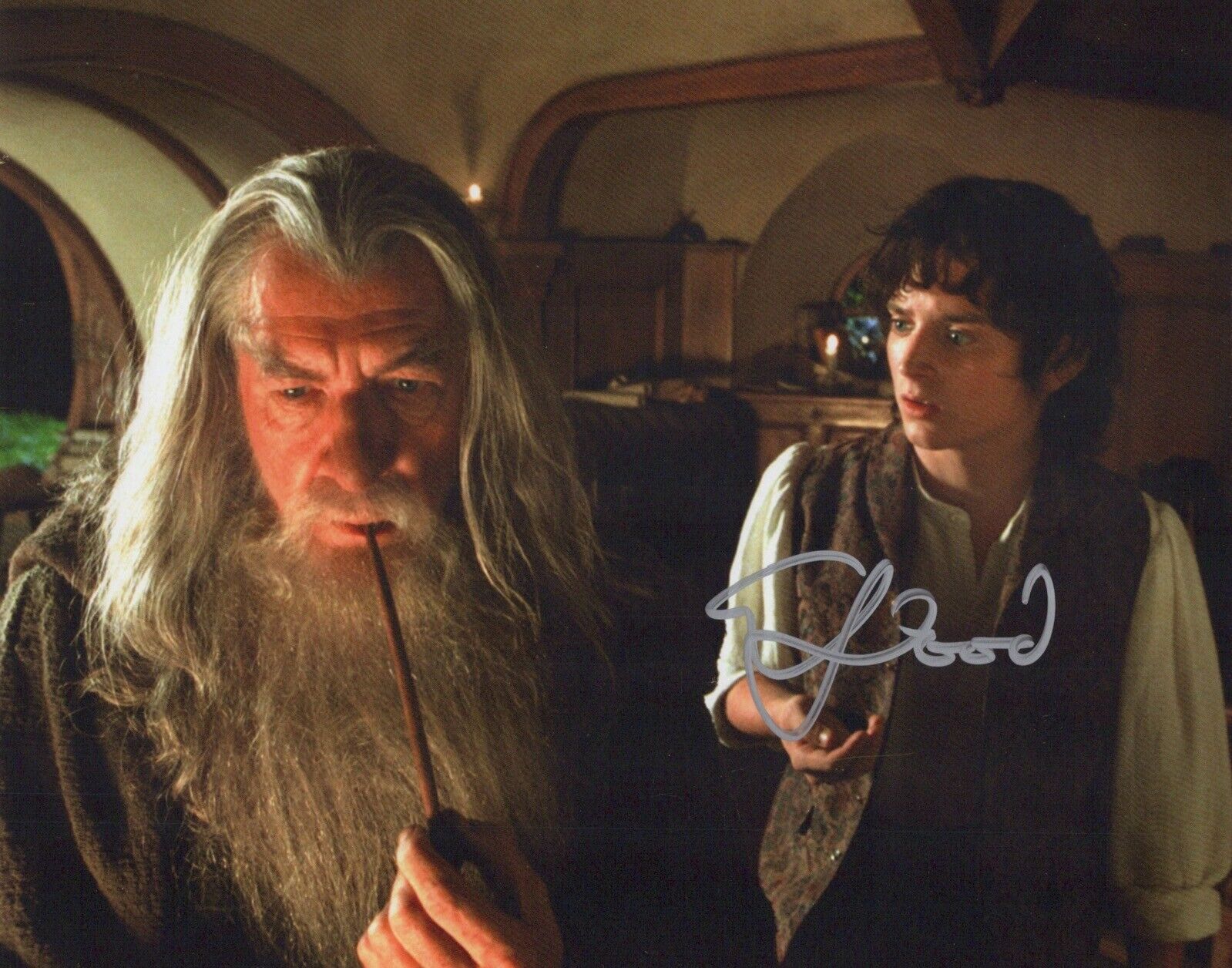 The Lord of the Rings 8x10 movie Photo Poster painting signed by Elijah Wood