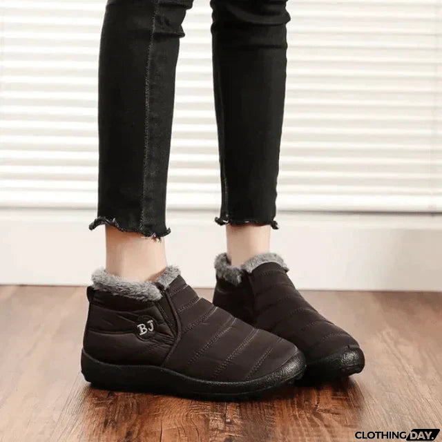 Timeless and supportive orthopedic general Boots