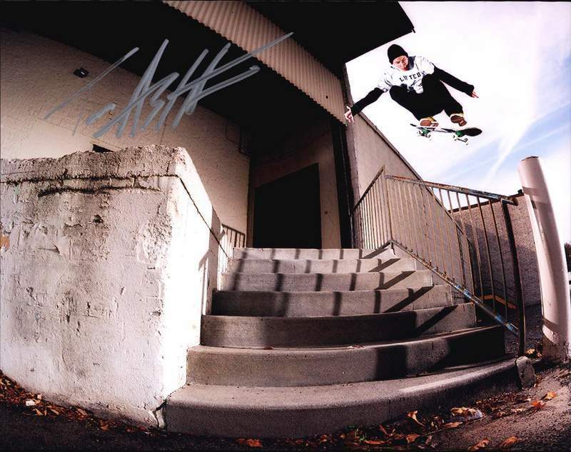 Tom Asta authentic signed skateboarding 8x10 Photo Poster painting W/Cert Autographed A0077