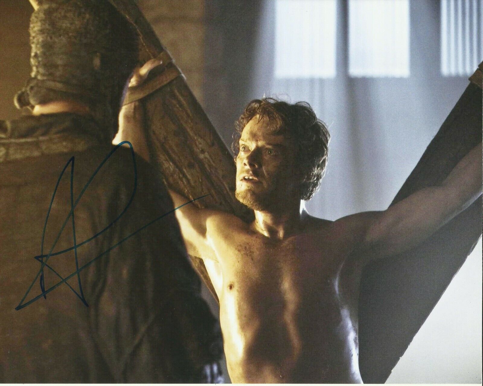 ALFIE ALLEN SIGNED GAME OF THRONES Photo Poster painting UACC REG 242 (8)