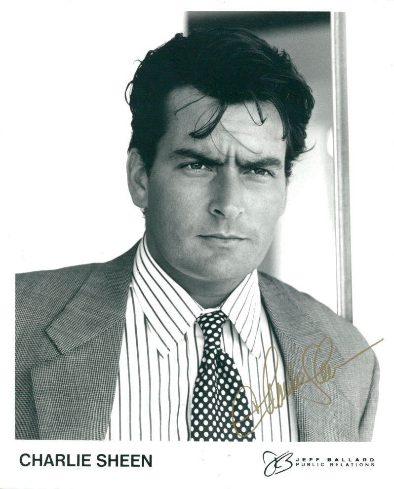 Charlie Sheen (Vintage) signed Photo Poster painting COA