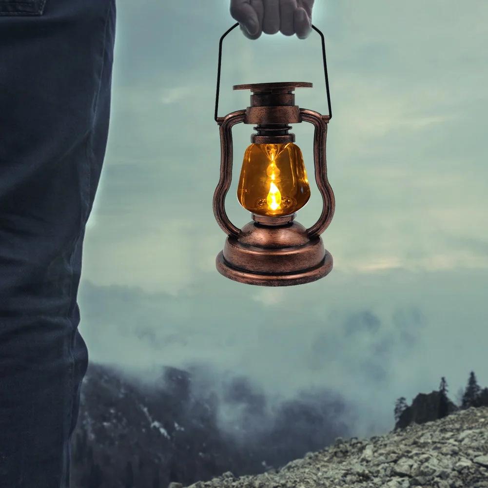 Solar Powered Retro Classic Kerosene Lamp Portable LED Lantern Light (B)