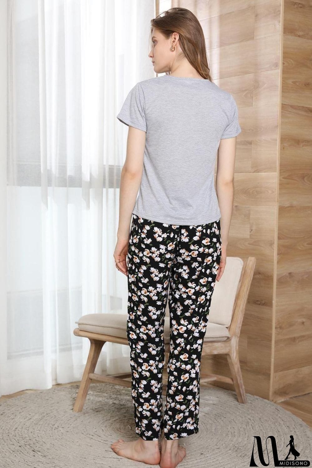MidiSono - Round Neck T-Shirt and Floral Pants Lounge Set