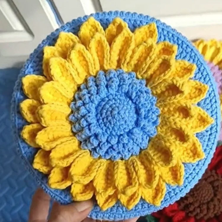 Lulusnow Handmade Light Blue 3D Sunflower Crochet HandBag[Gift:1PC Pearl Bag Strap]