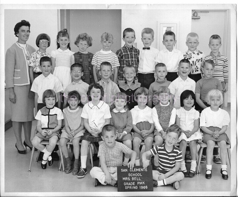 1960's CLASS PICTURE School 8x10 FOUND Photo Poster painting Vintage B + W Group Portrait 04 17