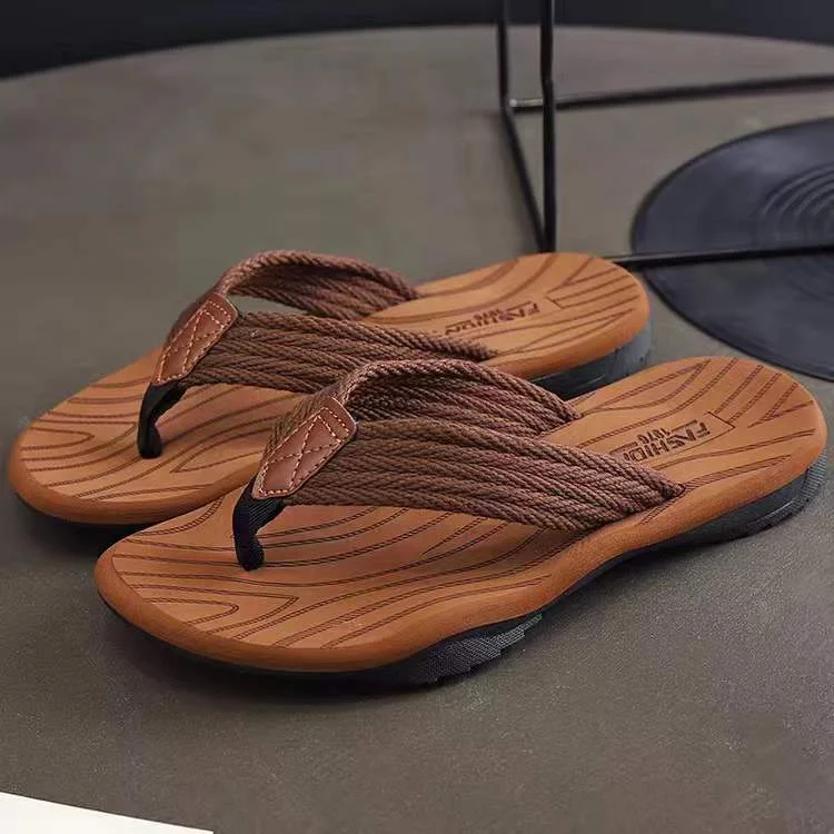 Qmaigie men slipppers 2022 New Soft Bottom Non-slip Flip Flops Fashion Trend Men Flip Flops Casual Beach Shoes Men Sandals black